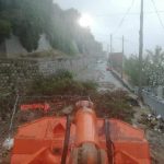 Maltempo incessante in Calabria: situazione ancora critica a Crotone, crolla ponte a Melissa [FOTO]