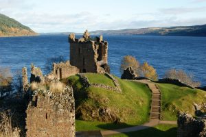 Urquhart_Castle_scozia
