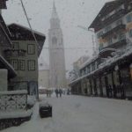 Maltempo, tanta pioggia e neve al Nordest: pericolo valanghe in Friuli, mezzo metro di neve a Cortina [FOTO]
