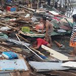 L’ennesima tempesta si scaglia sulle Filippine lasciandosi dietro morte e distruzione: centinaia di sfollati [FOTO]