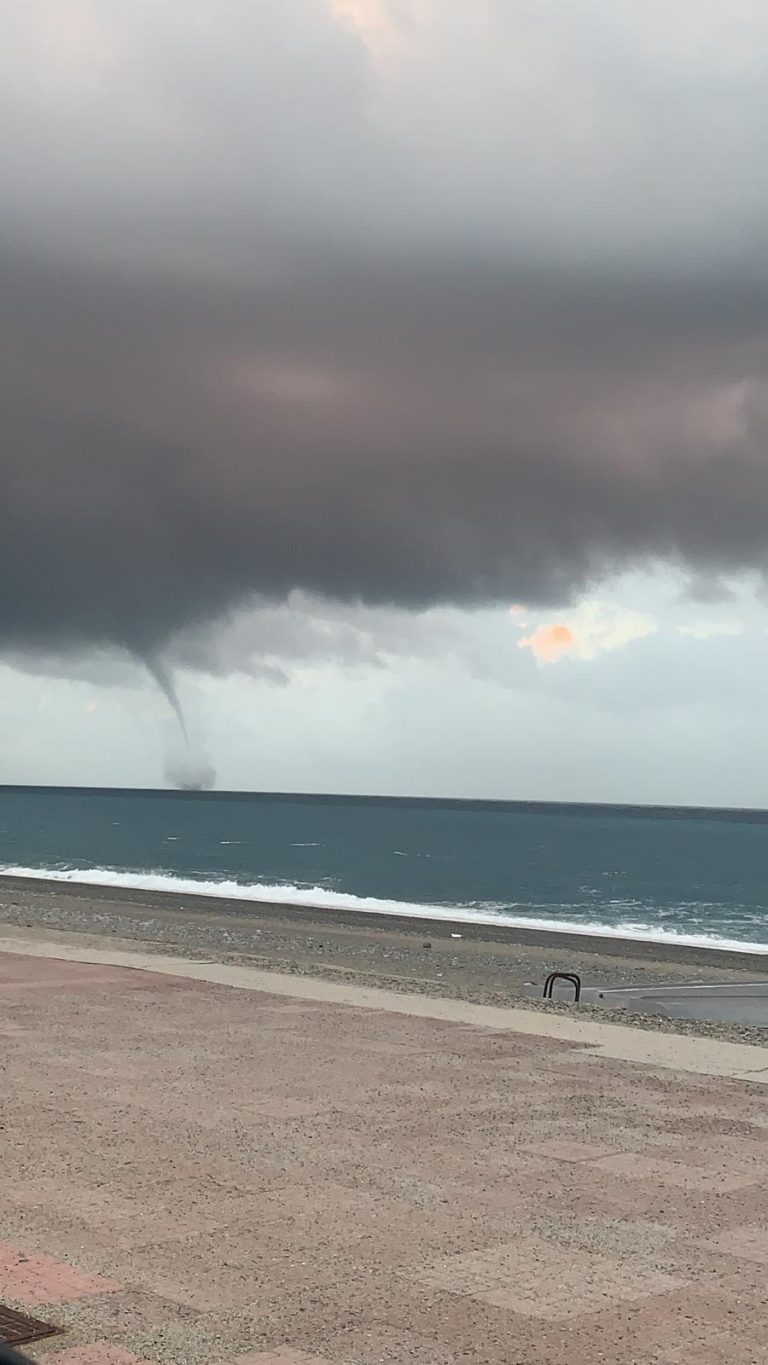 Tornado a Gioiosa Ionica - foto di Angelo Petetta
