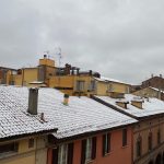 Maltempo, neve in Emilia Romagna: Bologna e Parma si svegliano imbiancate [FOTO]