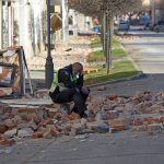 Terremoto Croazia, sindaco di Petrinja: “Ci sono bambini morti, distruzione come a Hiroshima”, “scossa pazzesca come nei film” [FOTO e VIDEO]