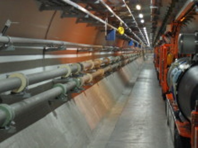 acceleratore di particelle fcc