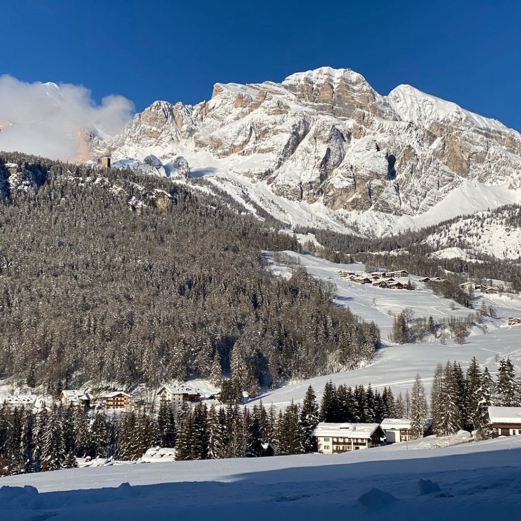 Cortina
