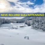 Neve senza precedenti sull’Appennino: accumuli record in Liguria, Toscana ed Emilia Romagna [FOTO e DATI]