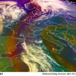 Etna, la nuvola di cenere generata nella notte ha lambito Palermo e adesso è su Toscana, Corsica e Sardegna