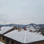 Maltempo e gelo in Piemonte: fiocchi di neve su Torino e Casalborgone [FOTO]