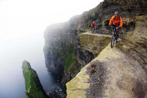 bici cliffs of moher