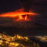 Etna, attività cessata nella notte: uno dei “parossismi più intensi e magnifici del Cratere di Sud-Est” [FOTO]
