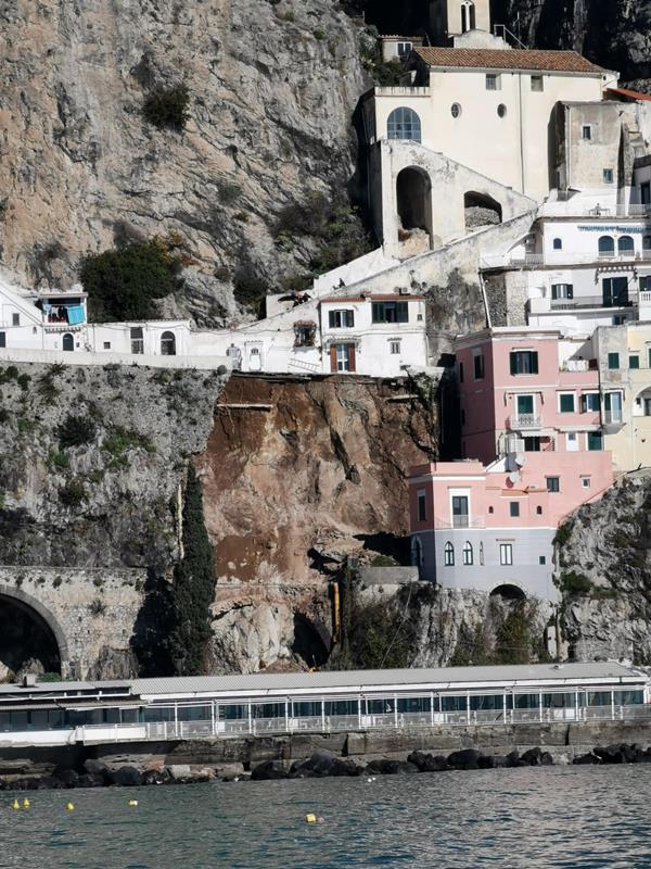frana amalfi