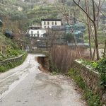 Maltempo e frane: la Costiera Amalfitana cade a pezzi, strada crolla a Ravello [FOTO]