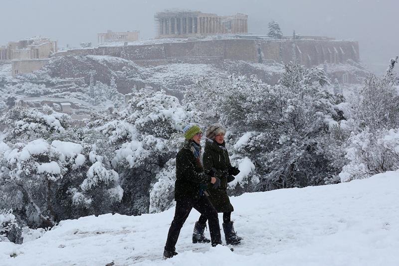 neve grecia atene