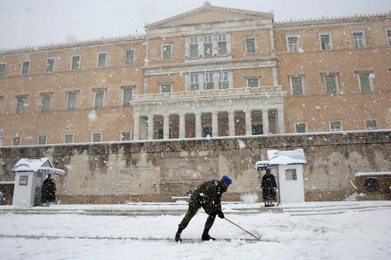 neve grecia atene