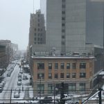 Meteo, tempesta di neve su New York: caduti già 10-15cm e continuerà a nevicare [FOTO e VIDEO]
