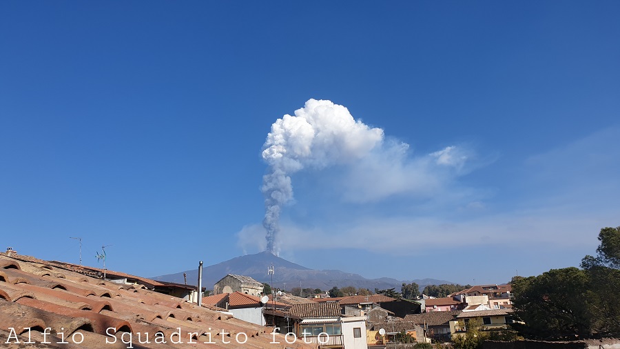 eruzione etna oggi 4 marzo