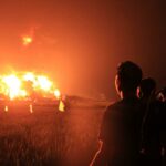 Tempesta di fulmini in Indonesia: vasto incendio divampa nella raffineria di Balongan, decine di feriti e un migliaio di evacuati [FOTO]