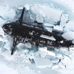 3 sottomarini emergono simultaneamente dai ghiacci dell’Artico: prima assoluta per la Marina russa [FOTO e VIDEO]