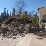 Forte terremoto in Grecia: crolli e danni, migliaia di persone abbandonano le case [FOTO]