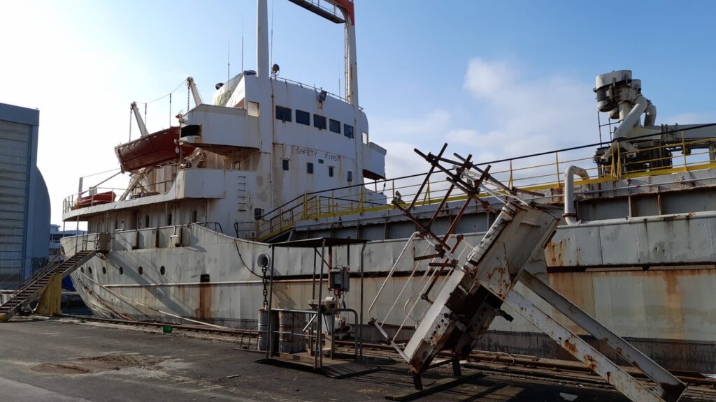 Ship recycling