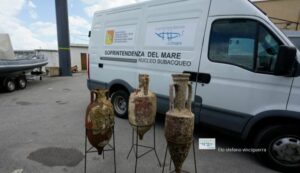 anfore romane mondello palermo