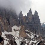 Le Dolomiti cambiano aspetto: addio alla guglia Corno, franati un centinaio di metri cubi di roccia [FOTO]