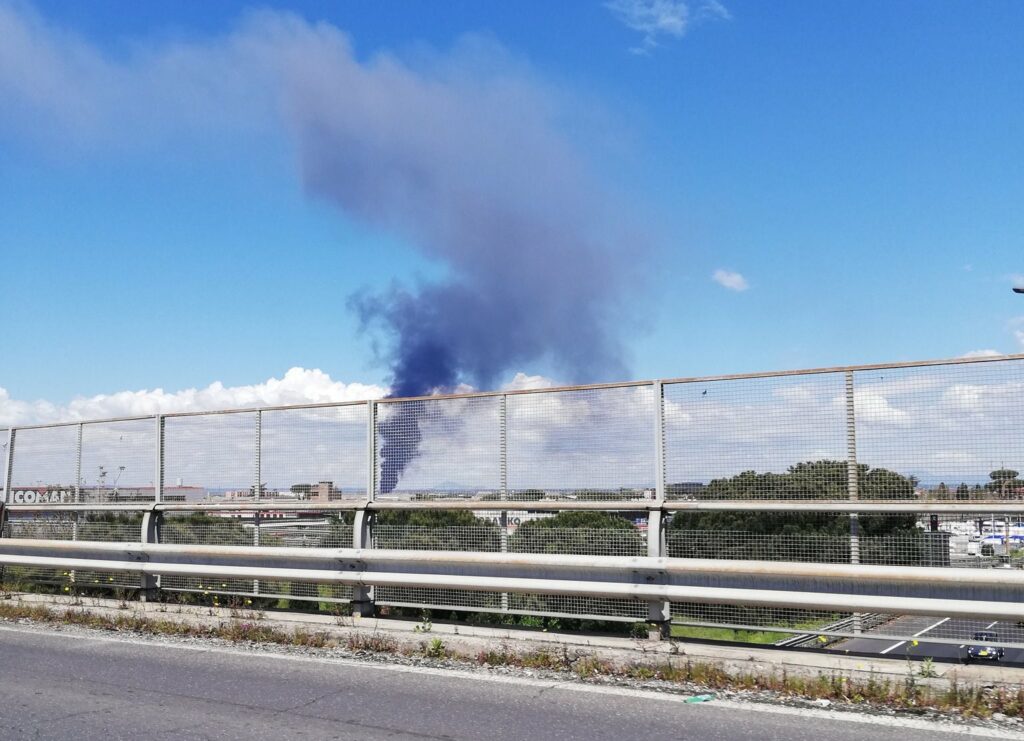 incendio roma est