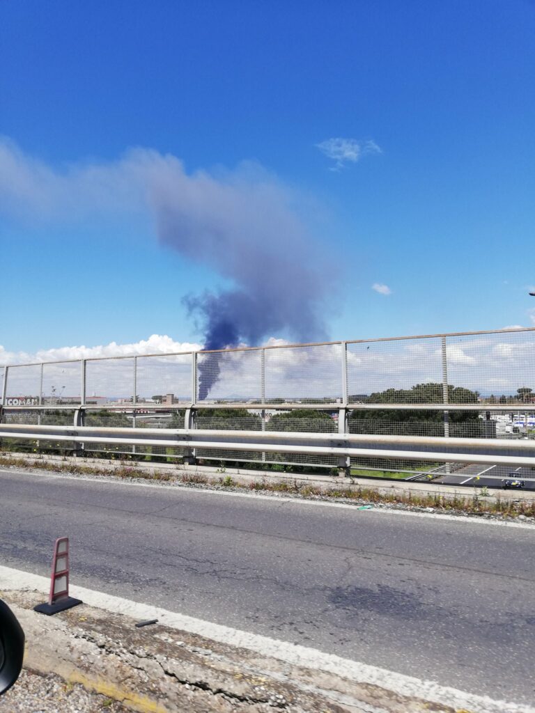 incendio roma est
