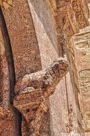leoni castel del monte