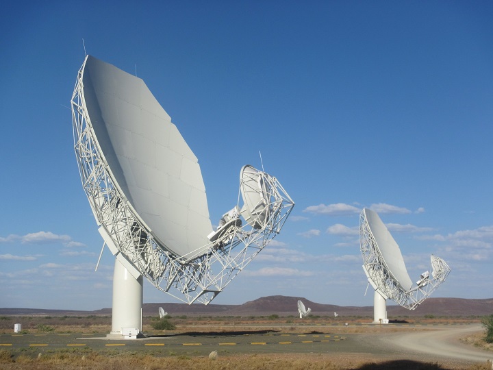 Il radiotelescopio MeerKAT in Sudafrica megastruttura cosmica