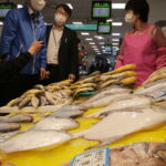 Fukushima: il Giappone rilascia l’acqua radioattiva in mare, pesce a rischio contaminazione? [FOTO]