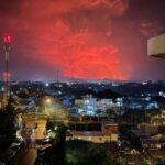 Congo, si ferma la colata di lava del vulcano Nyiragongo ma l’incubo non è finito: fuoco e forti fumi minacciano la popolazione [FOTO]