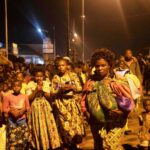 Congo, eruzione del vulcano Nyiragongo: ordinata l’evacuazione di Goma, 250 mila in fuga nel panico – FOTO E VIDEO