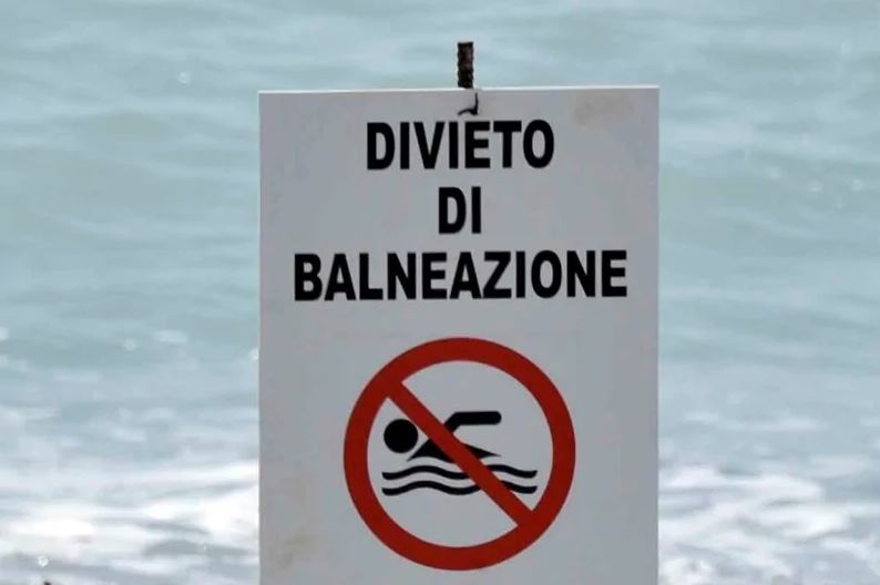 divieto balneazione