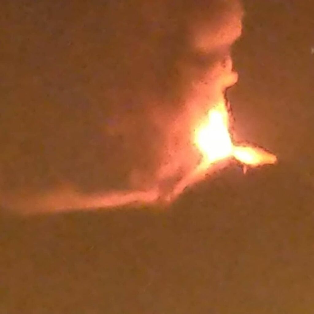 eruzione etna oggi