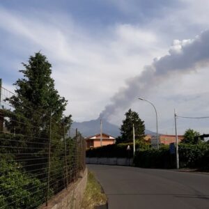 etna eruzione oggi
