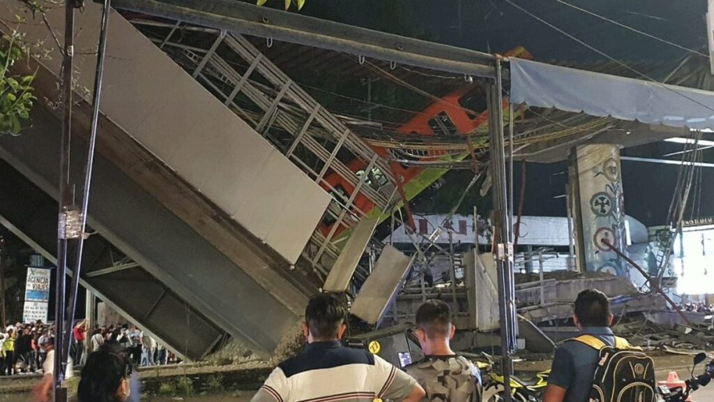 incidente treno città del messico