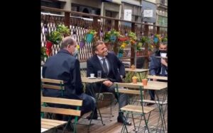 macron riaperture francia