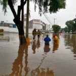Maltempo in Messico: drammatica alluvione a Metepec, strade come fiumi e auto galleggianti [FOTO e VIDEO]