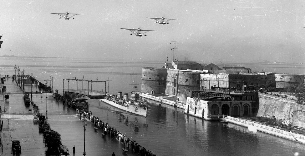 ponte girevole taranto