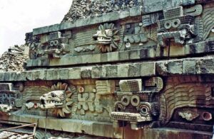 quetzacoaltl teotihuacan
