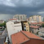Maltempo a Milano: “temporale-bomba”, clamoroso crollo termico e un doppio arcobaleno – FOTO