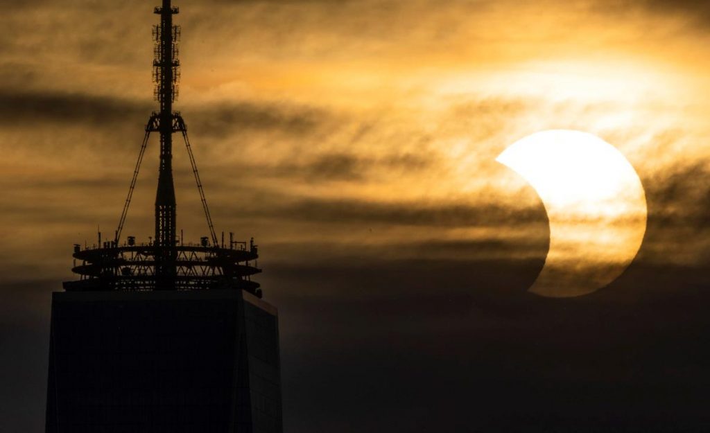 Eclissi solare parziale