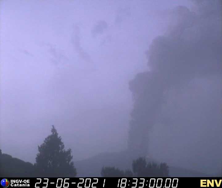 eruzione etna 23 giugno 2021