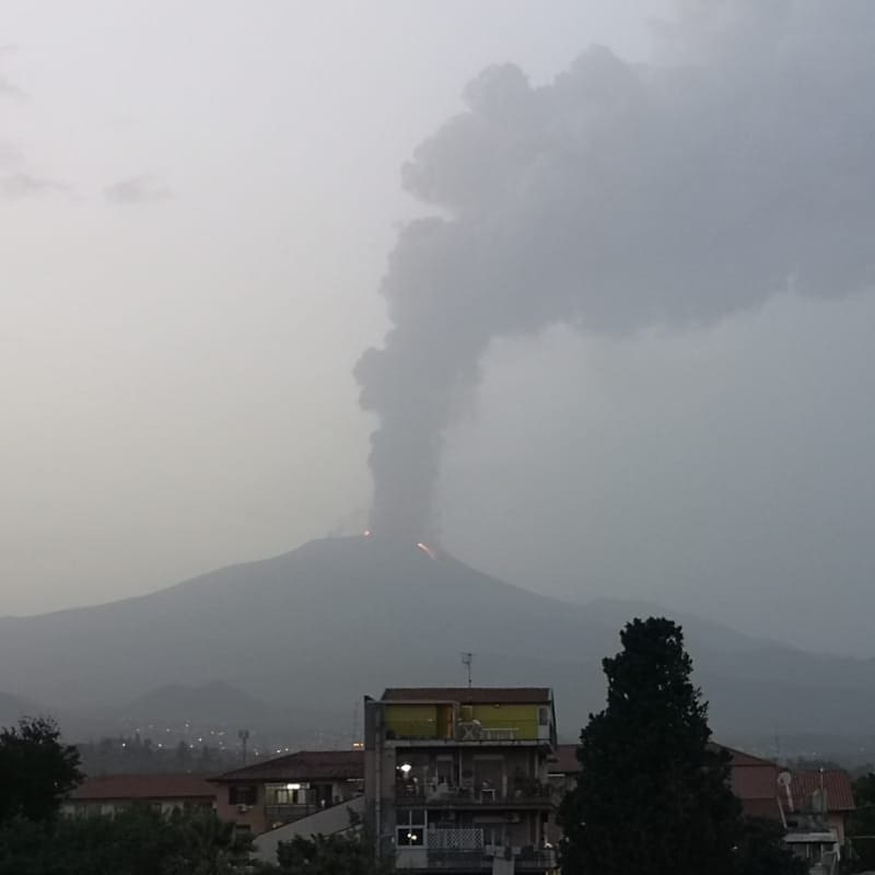eruzione etna 23 giugno 2021