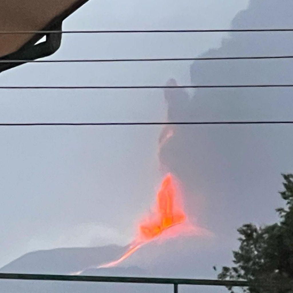 etna eruzione 22 giugno
