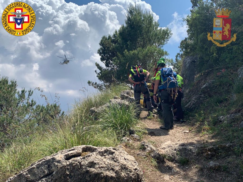 intervento per escursionista infortunata a Portella del Garrone