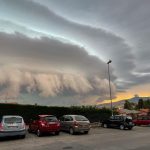 Maltempo, temporali lungo la costa adriatica: shelf cloud ad Osimo, 34mm di pioggia ad Ancona [FOTO e VIDEO]