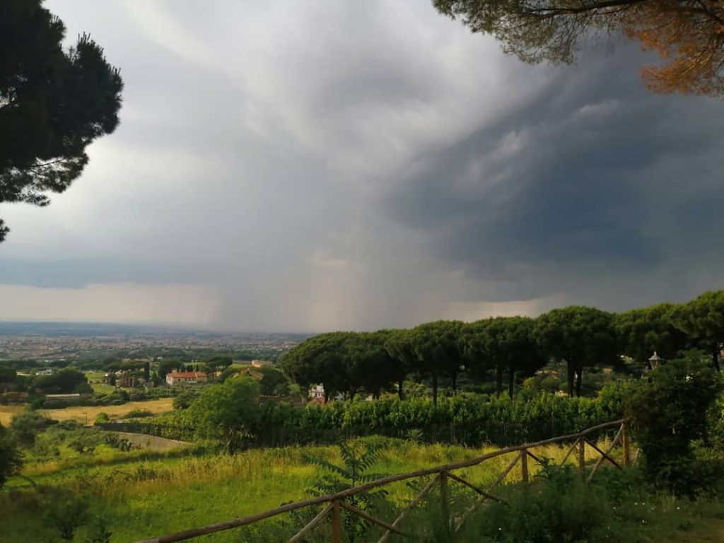 maltempo roma grandine