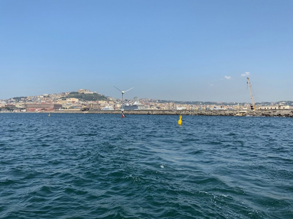 HEXAFLOAT turbina eolica galleggiante
